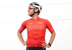 Felt Bicycles Felt Short-Sleeve Club Jersey Red | Men's -Felt Bicycles eIMG 0947 2000x1400 0f0bf807 0d24 4ef7 9921 a3bdc61bbff6